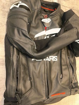 Chaqueta Alpinestars GP PLUS V4
talla 52