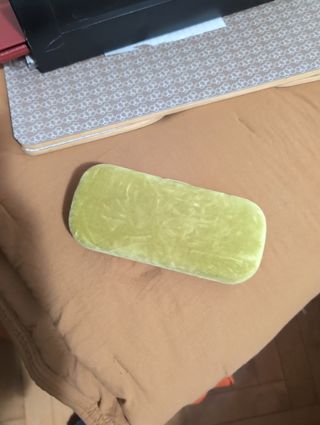 Funda de gafas Gucci color verde limon/gris