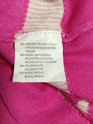 Jersey rosa con corazones blancos Talla única