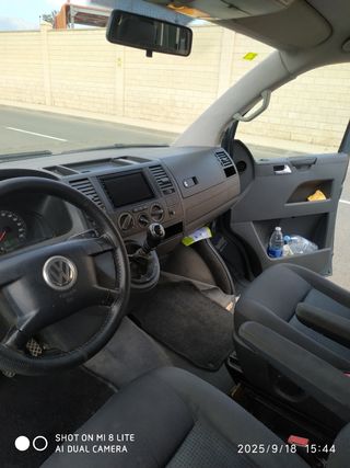 Volkswagen Caravelle 2005