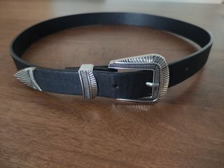 Cinturón T38 western cuero negro hebilla plateada