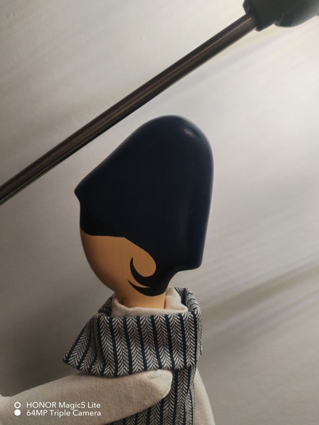 Lampada Skitso Signorina con Ombrello