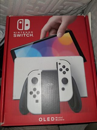 Nintendo Switch OLED White (condizioni perfette)
