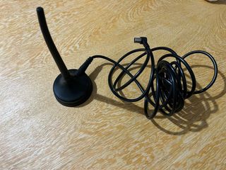 Antena Negra con Cable