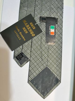 Corbata de seda gris y verde