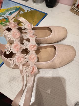 Zapatos niña comunión beige y rosa