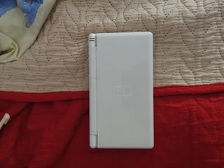 Nintendo DS Lite Blanca + Accesorios