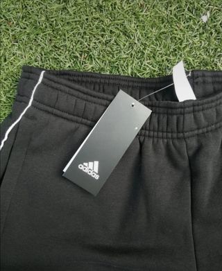 Pantalones chándal Adidas negros