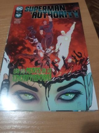Comic Superman autorithy completa 4 grapas