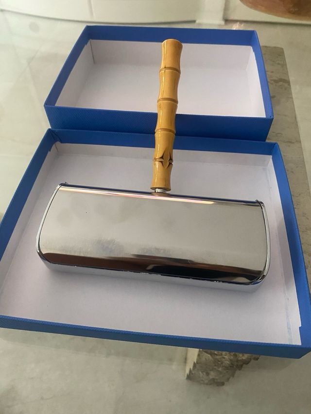 Recoge migas de mesa bambú y metal