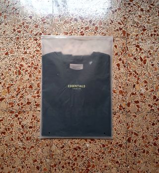 Camiseta Essentials Fear of God original Talla S