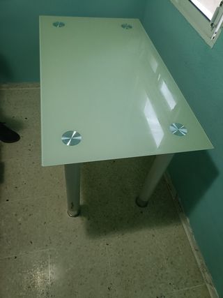 Mesa de comedor cristal patas metal