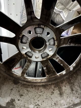 Llantas 17 pulgadas Skoda con neumaticos nuevos