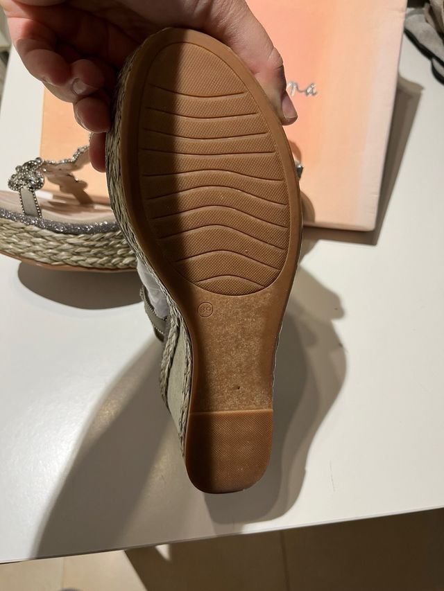 Sandali Alma en Pena beige e argento Nuevas