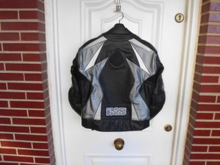 Chaqueta cuero ixs de moto talla 50 M