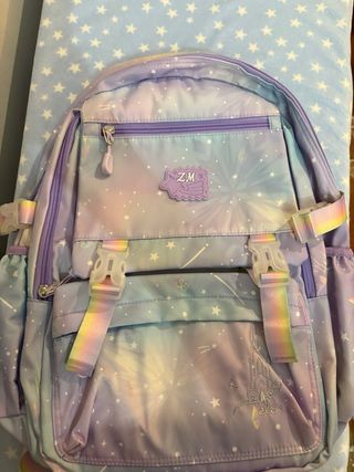 Mochila infantil multicolor con estrellas