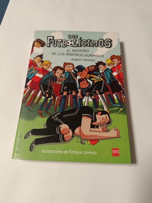Los Futbolísimos 1: El misterio de los árbitros...