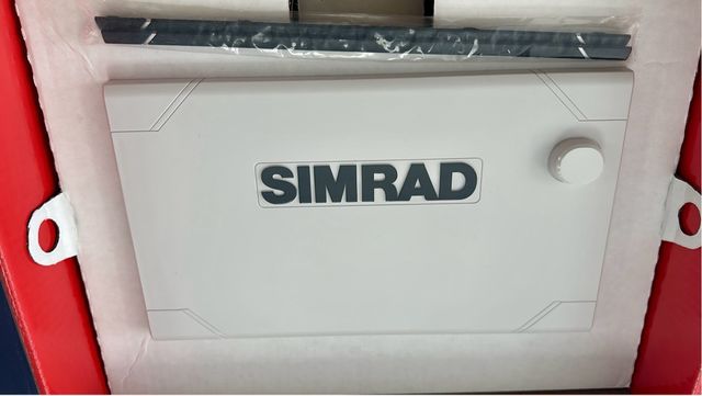 Sonda Simrad NSS EVO3 9”
