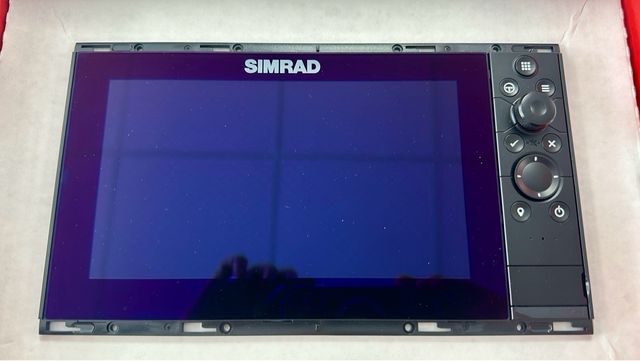 Sonda Simrad NSS EVO3 9”