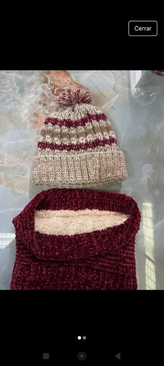 Conjunto de lana beige y rojo