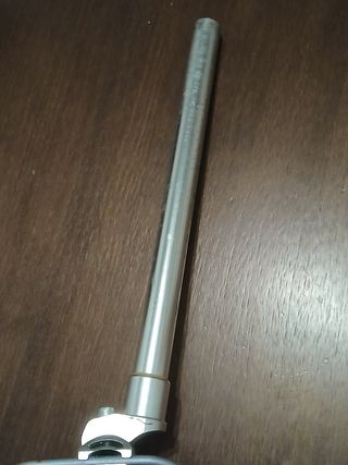 Sillín y tija bicicleta carretera