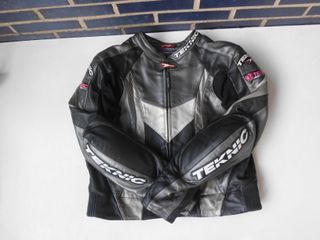 mono cuero 2 piezas teknic traje moto talla 54 XL