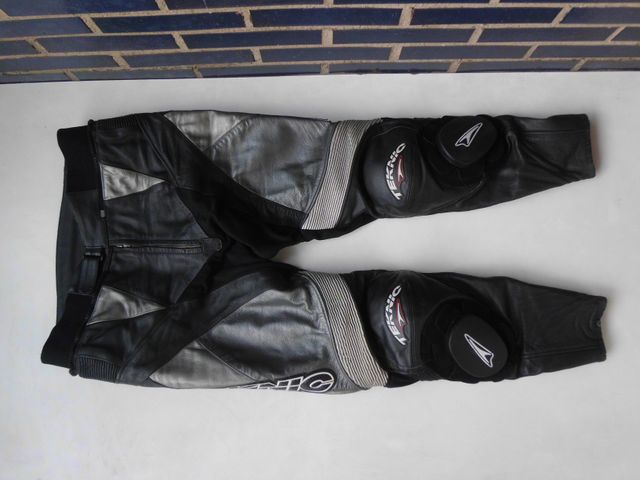 mono cuero 2 piezas teknic traje moto talla 54 XL