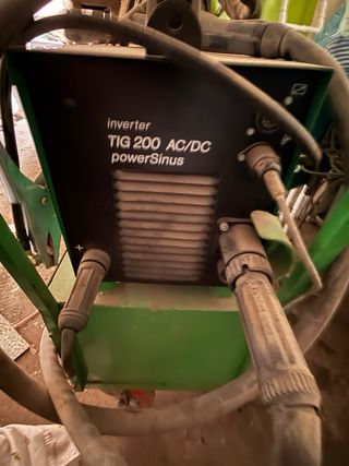 Soldadora TIG 200
