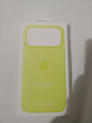 Funda iPhone 17 Pro Max original Silicone Case.