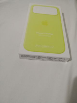Funda iPhone 17 Pro Max original Silicone Case.
