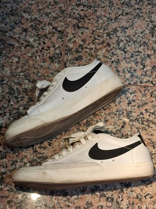 Nike Blazer Blancas y Negras Talla 40