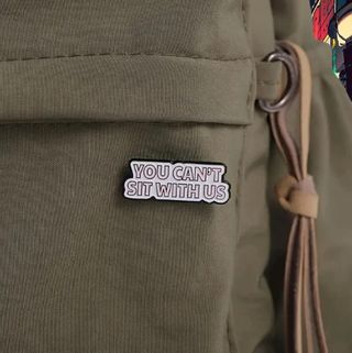 Pin "You Can't Sit With Us" (do filme Mean Girls)