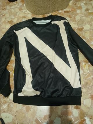 Jersey Negro y Beige