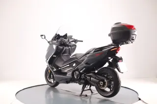 YAMAHA T-MAX 560 TECH 2021