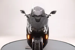YAMAHA T-MAX 560 TECH 2021