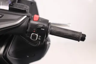 YAMAHA T-MAX 560 TECH 2021