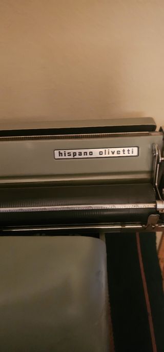Máquina de escribir Hispano Olivetti Lexicon 80