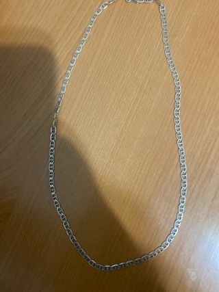 Cadena de plata