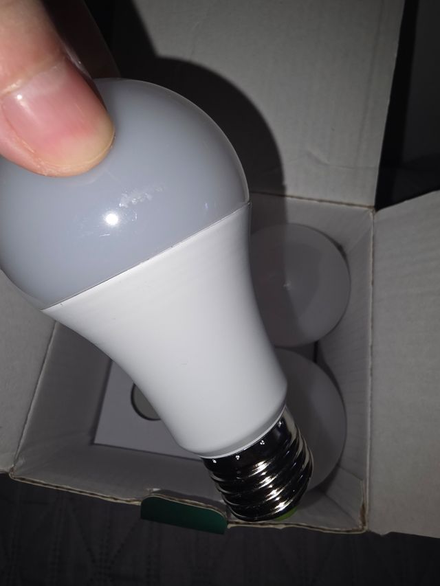 Lampadina LED Smart WiFi+BLE 10W