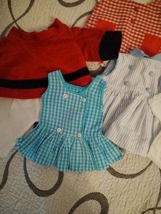 MUÑECA LOTE VESTIDOS 