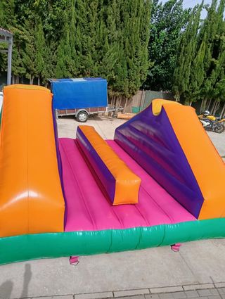 Alquiler y venta hinchable pequeño niños