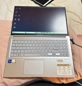 Asus Vivobook 15 / i7 Core / 1TB / 16 RAM