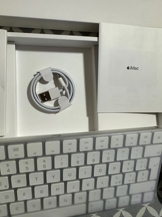 Lote Apple Teclado y Ratón Apple Magic 2ª Gen