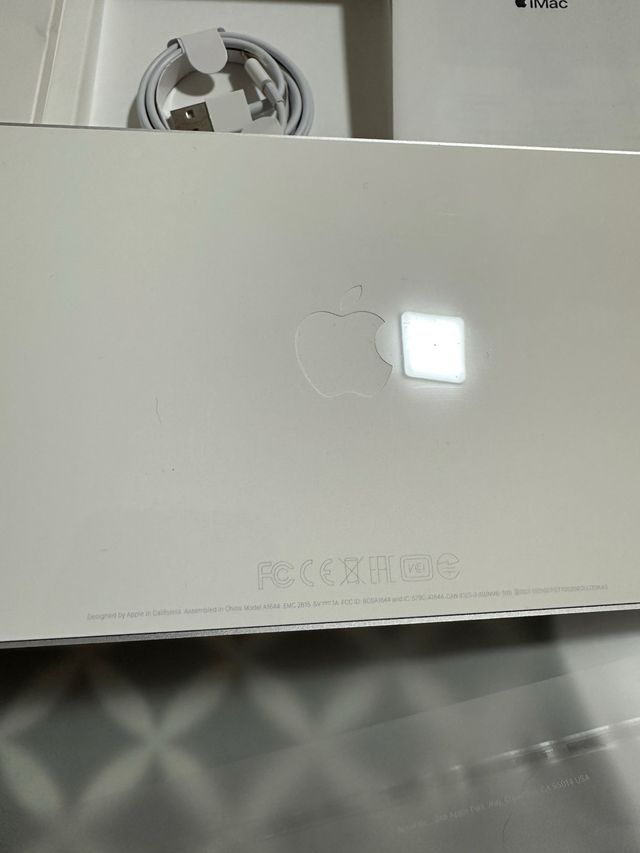 Lote Apple Teclado y Ratón Apple Magic 2ª Gen