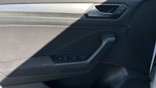Volkswagen T-Roc 1.0 TSI 81KW LIFE 110 5P