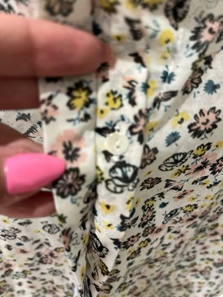 Camisa Stradivarius flores 