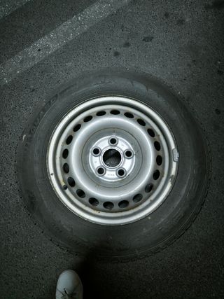 Neumáticos de invierno con llanta 215/60 R16 t5 t6
