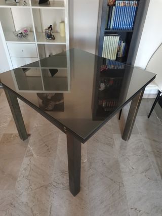 Mesa de comedor extensible de madera y con cristal