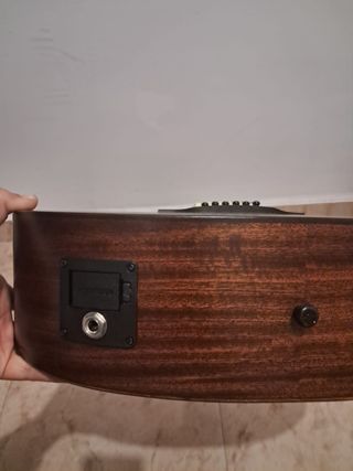 Guitarra Electroacústica HB