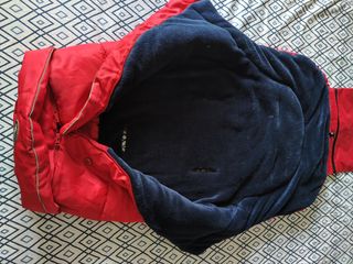 Saco de bebé rojo DOMBI